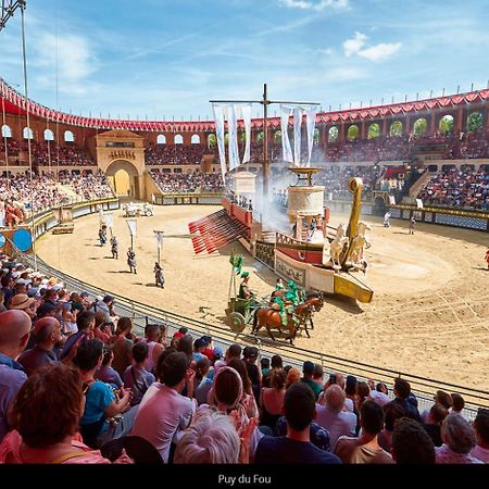 Gite De La Fecleval 6 Personnes Proche Du Puy Dufou Saint-Mesmin  المظهر الخارجي الصورة
